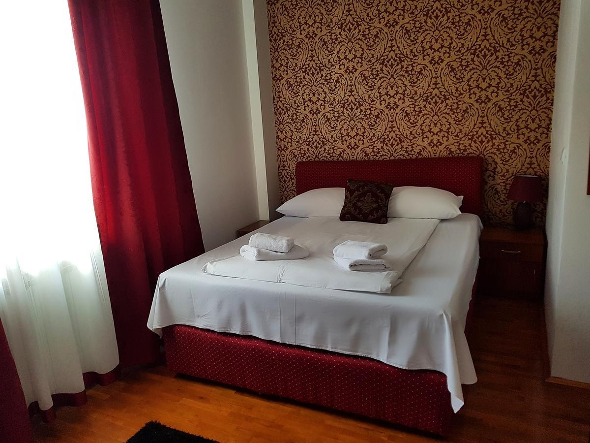 Hotel Bob Сараєво Екстер'єр фото