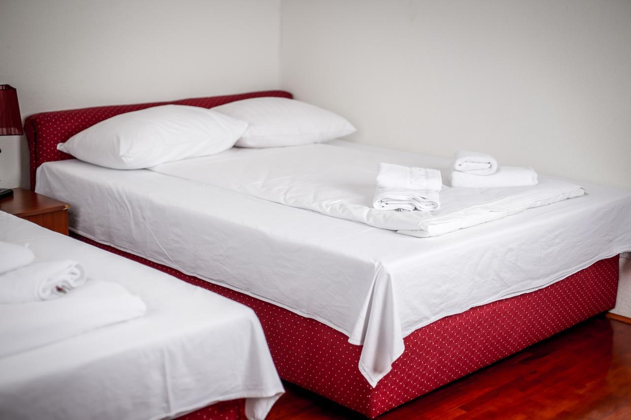 Hotel Bob Сараєво Екстер'єр фото