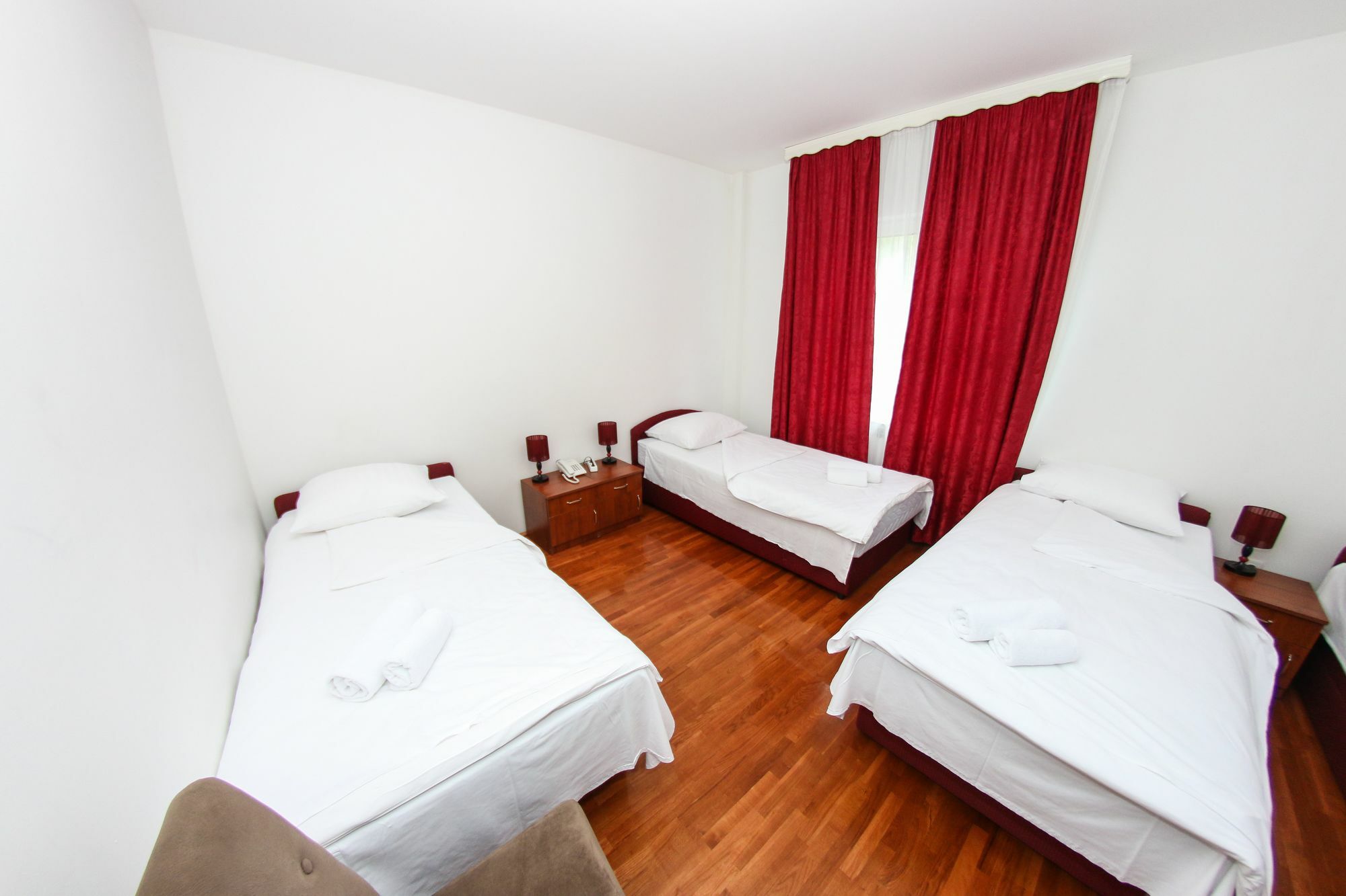Hotel Bob Сараєво Екстер'єр фото